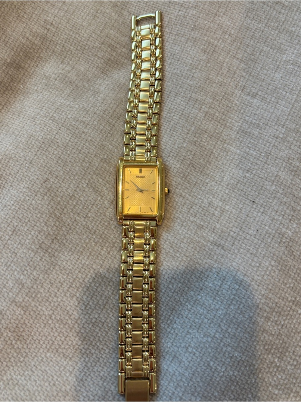 Vintage 1995 Seiko Tank Quartz Watch V701-5E49 - Gold Tone - Needs Battery
